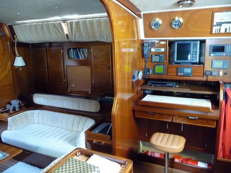 Book yachts online - sailboat - Amel Supermaramu - Libertas - rent