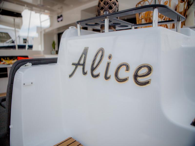 Book yachts online - catamaran - Lagoon 46 - ALICE - rent
