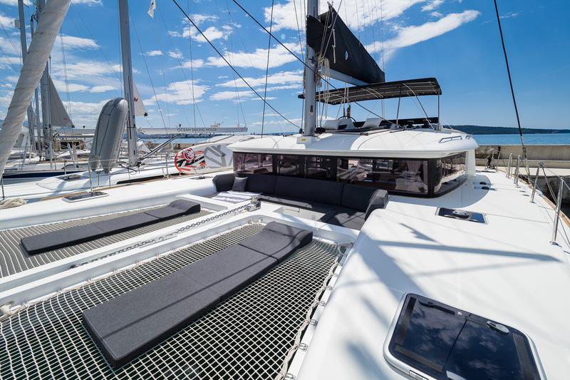 Book yachts online - catamaran - Lagoon 450 - ARCTIC PRINCE (WITH AC&amp;GENERATOR) - rent