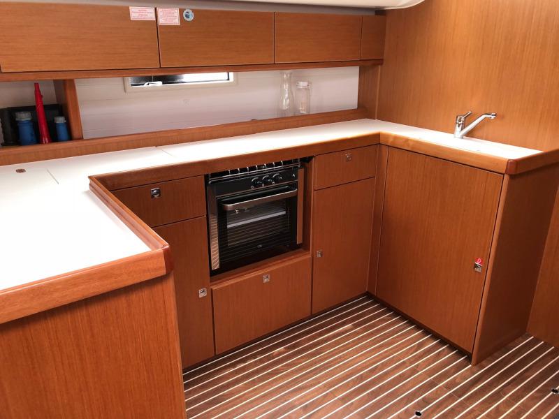 Book yachts online - sailboat - Bavaria Cruiser 51 - Alma Libre III - rent