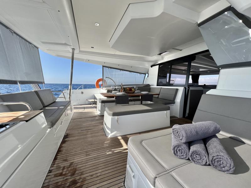 Book yachts online - catamaran - Elba 45 - SEA ENERGY III - rent