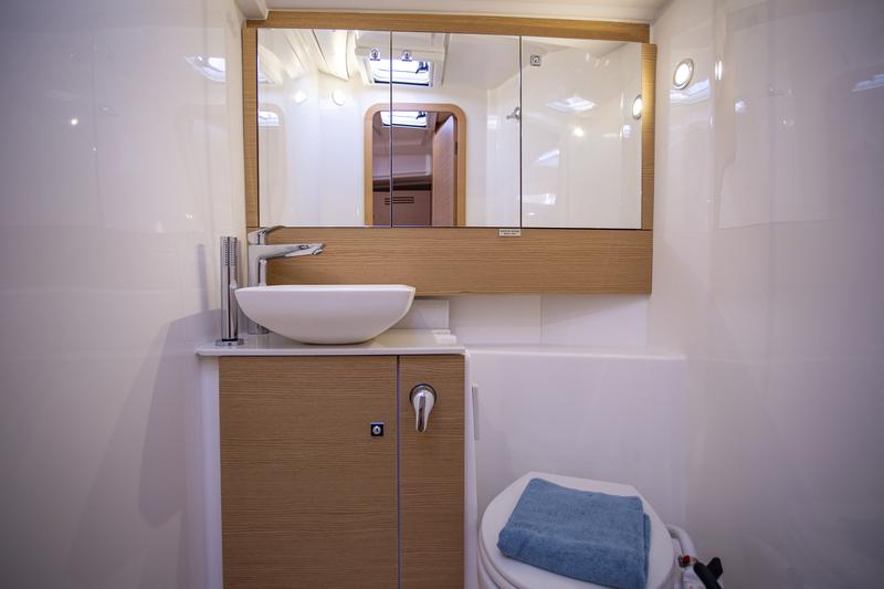 Book yachts online - sailboat - Dufour 430 Grand Large - Sea cloud 1 - rent