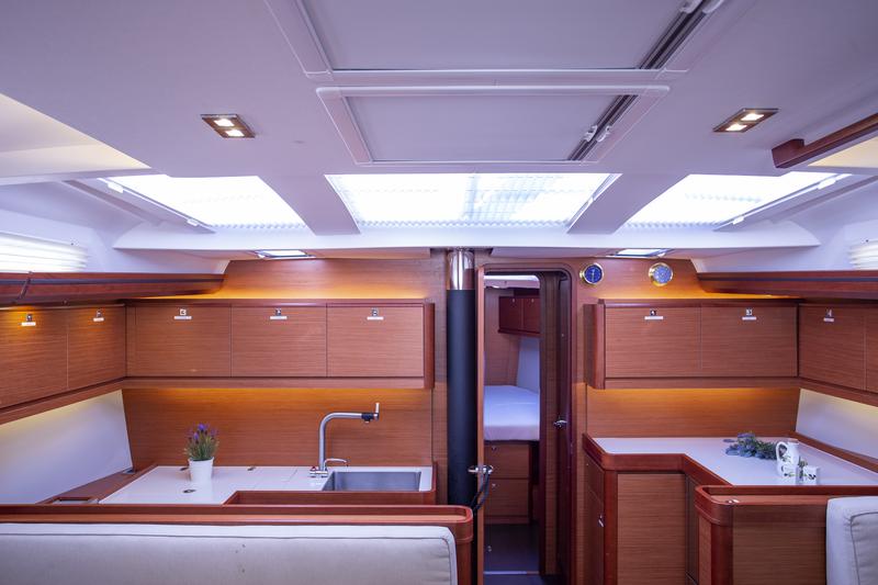 Book yachts online - sailboat - Dufour 520 Grand Large - Nerthag - rent