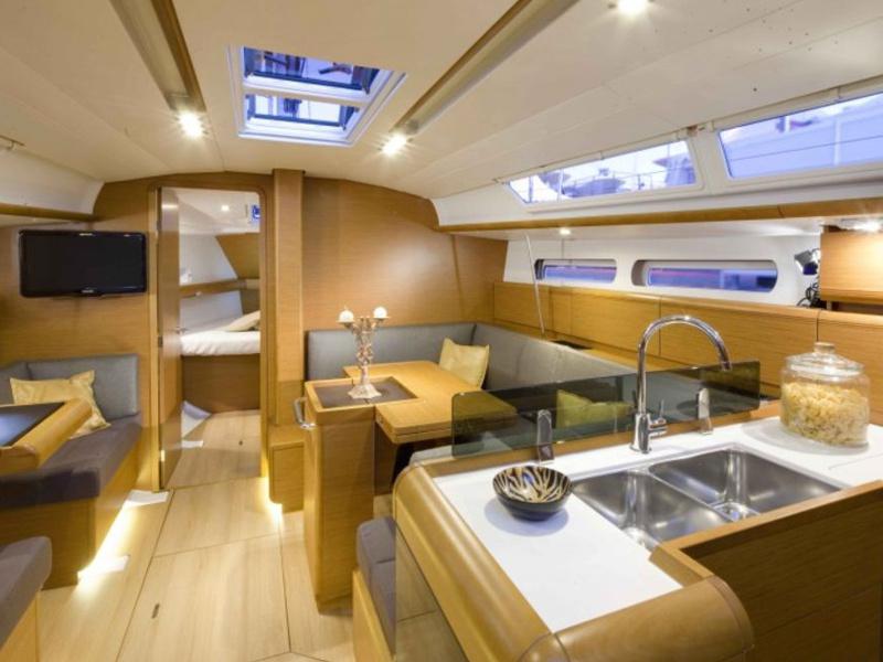 Book yachts online - sailboat - Sun Odyssey 409 - Yerdeniz - rent