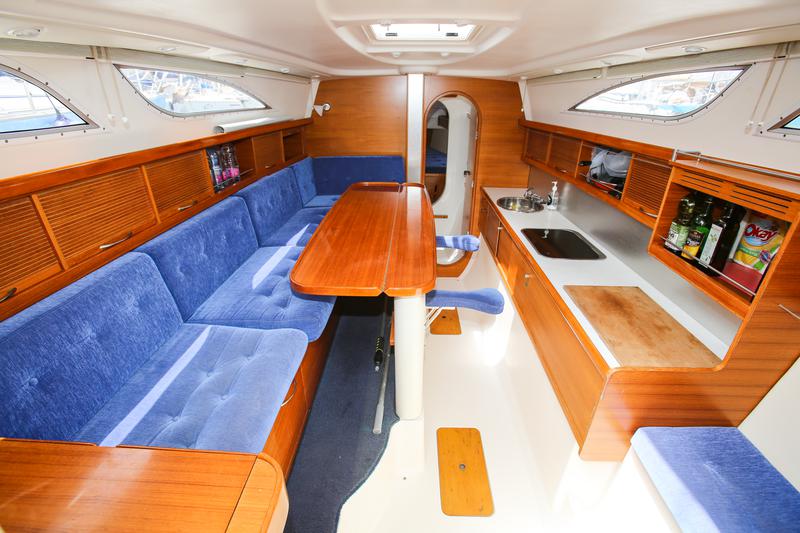 Book yachts online - other - Dragonfly 35 - Magic - rent
