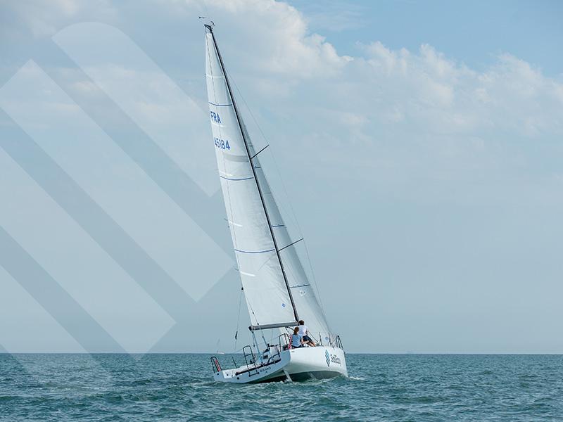 Book yachts online - sailboat - MMW 33 - Solano - rent