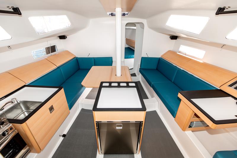 Book yachts online - sailboat - Pogo 36 - Lady Shadock - rent
