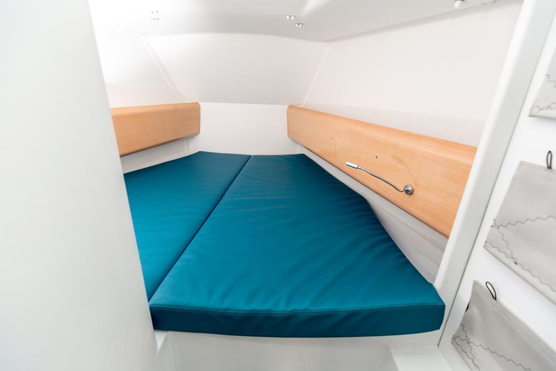 Book yachts online - sailboat - Pogo 36 - Lady Shadock - rent