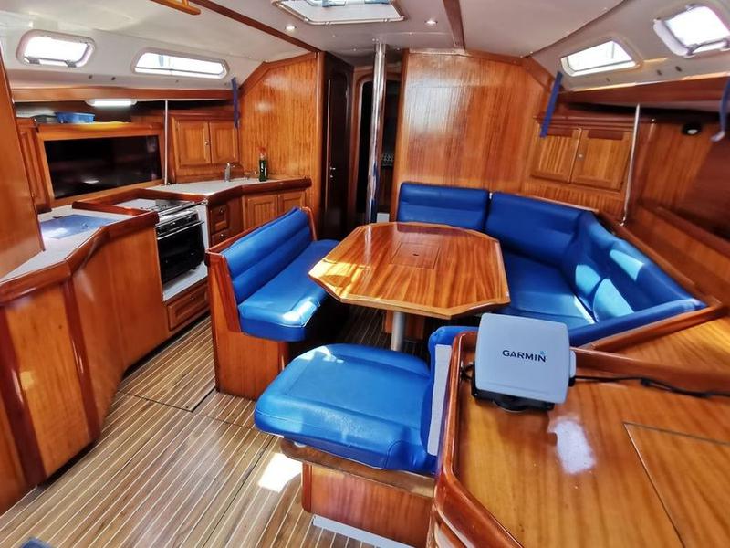 Book yachts online - sailboat - Dufour 45 - Genea Sea - rent
