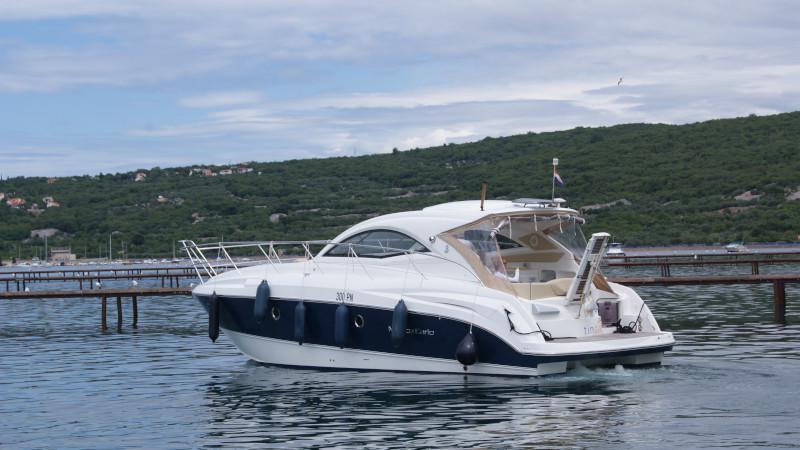Book yachts online - motorboat - Monte Carlo 37 HT - Tindra - rent