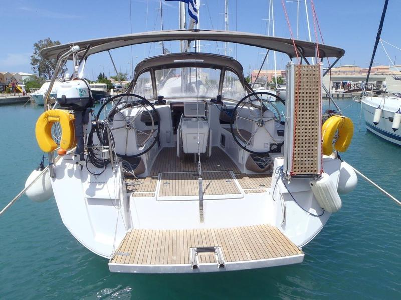 Book yachts online - sailboat - Sun Odyssey 479 - Guinness  - 4 electric WC - new sails 2022 - rent