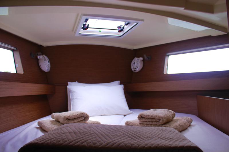 Book yachts online - sailboat - Oceanis 41.1 - DIAMANTI II - rent