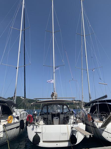 Book yachts online - sailboat - Sun Odyssey 519 (AC) - AURORA AC - rent