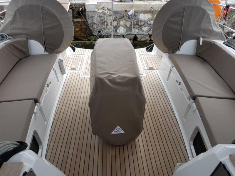 Book yachts online - sailboat - Sun Odyssey 519 (AC) - AURORA AC - rent
