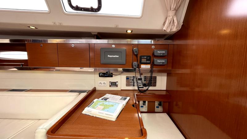 Book yachts online - sailboat - Oceanis 50 - Thano (A/C - Generator - 12 pax) - rent