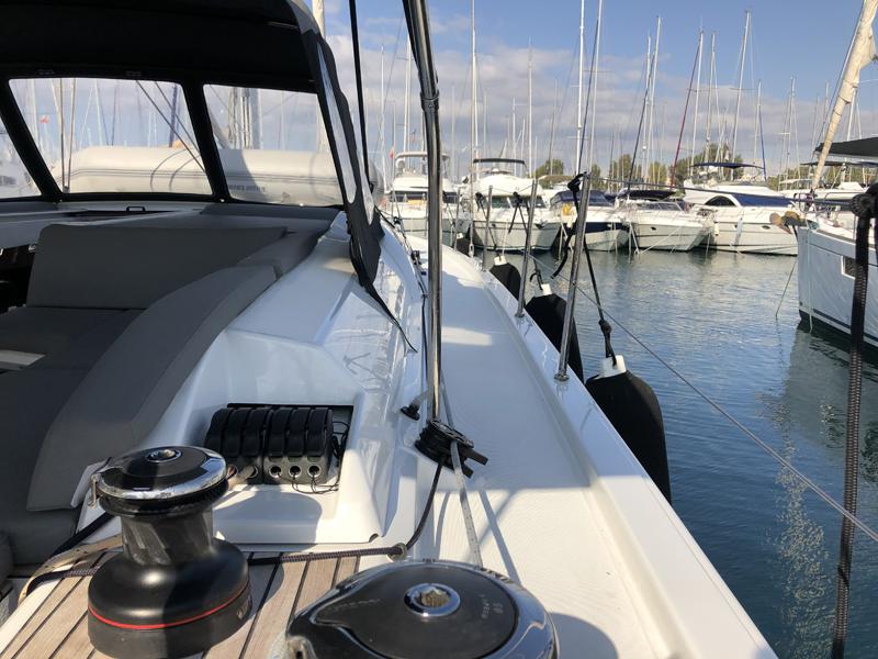 Book yachts online - sailboat - Oceanis 51.1 - Salt Water (A/C - Generator - Inverter - 12 pax) - rent