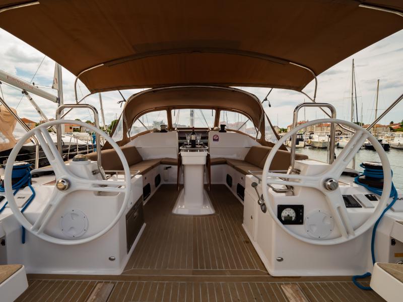 Book yachts online - sailboat - Elan 50 Impression - Alegria - rent