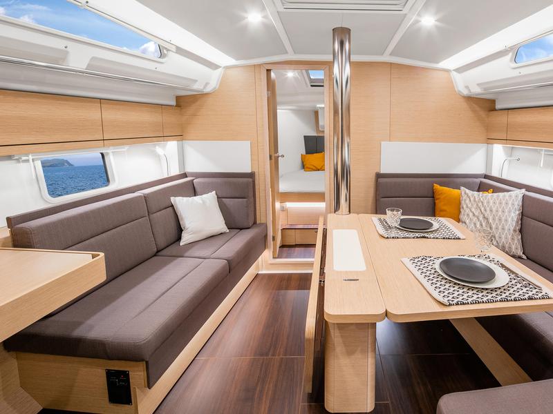 Book yachts online - sailboat - Hanse 418 - Seahawk - rent