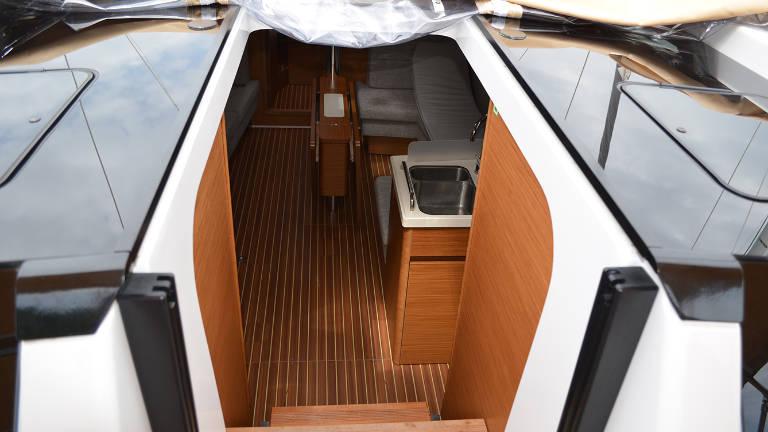 Book yachts online - sailboat - Hanse 418 - Laysan - rent