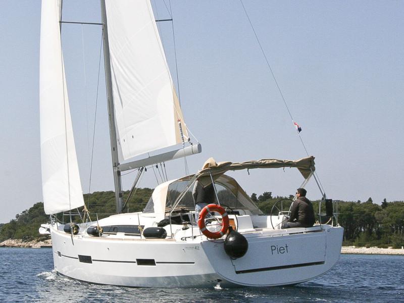 Book yachts online - sailboat - Dufour 412 Grand large - Stella - rent