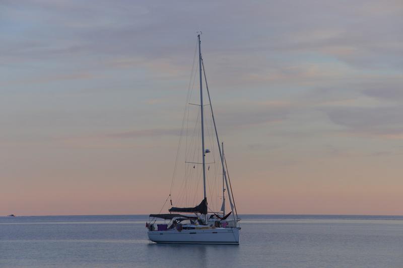 Book yachts online - sailboat - Dehler 42 - Vivid - rent