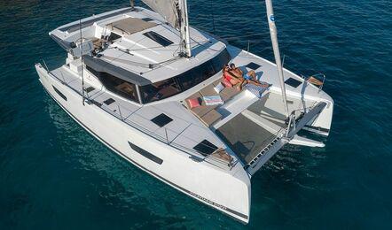 Book yachts online - catamaran - Astréa 42 - Arisa - rent