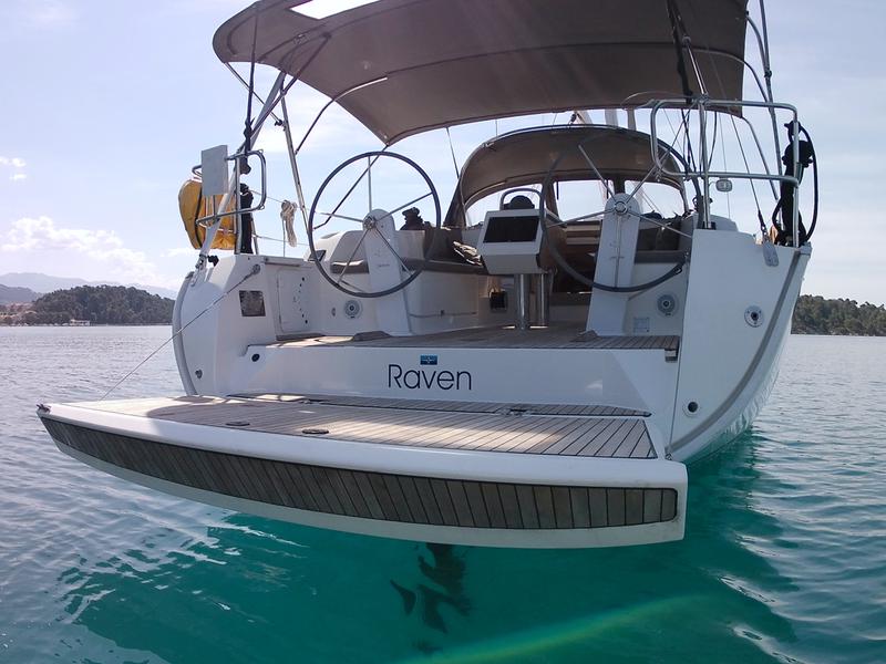 Book yachts online - sailboat - Bavaria Cruiser 41 - Raven - rent