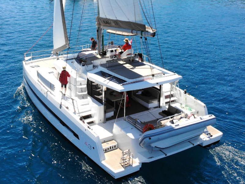 Book yachts online - catamaran - Bali 4.3 - Carpe Ventum - rent