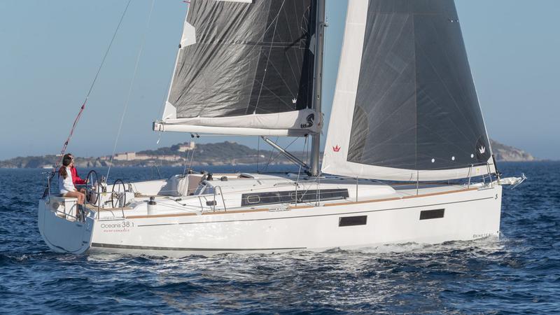 Book yachts online - sailboat - Oceanis 38.1 - Diana - rent