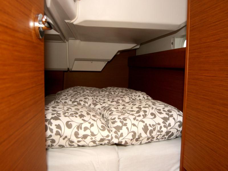 Book yachts online - sailboat - Sun Odyssey 389 - Sissi - rent