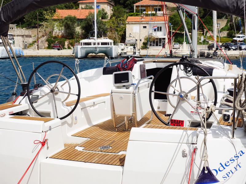 Book yachts online - sailboat - Sun Odyssey 449 - ODESSA - rent