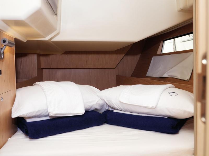 Book yachts online - sailboat - Oceanis 41.1 - GOA - rent