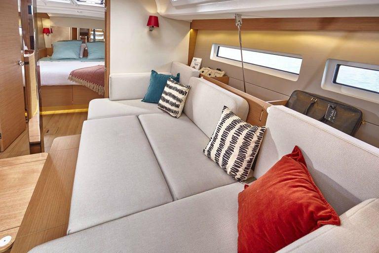 Book yachts online - sailboat - Sun Odyssey 440 - Calypso - rent