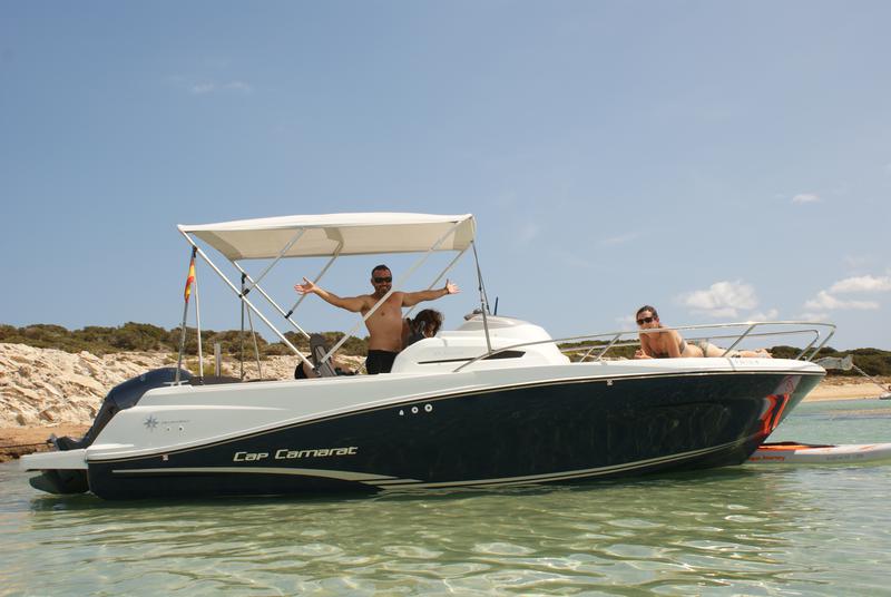 Book yachts online - motorboat - Glastron GT 225 - Jualpa - rent