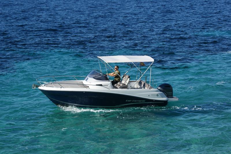 Book yachts online - motorboat - Glastron GT 225 - Jualpa - rent