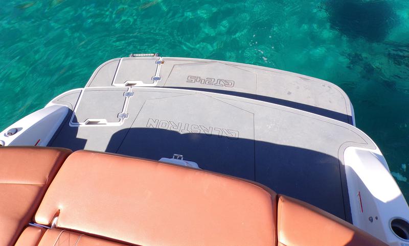 Book yachts online - motorboat - Glastron GT 245 - Blue Dream - rent