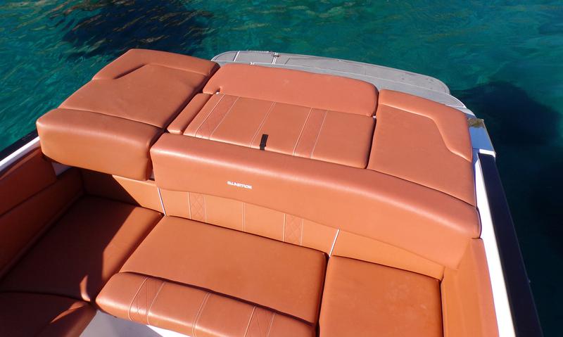 Book yachts online - motorboat - Glastron GT 245 - Blue Dream - rent