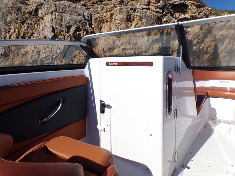 Book yachts online - motorboat - Glastron GT 245 - Blue Dream - rent