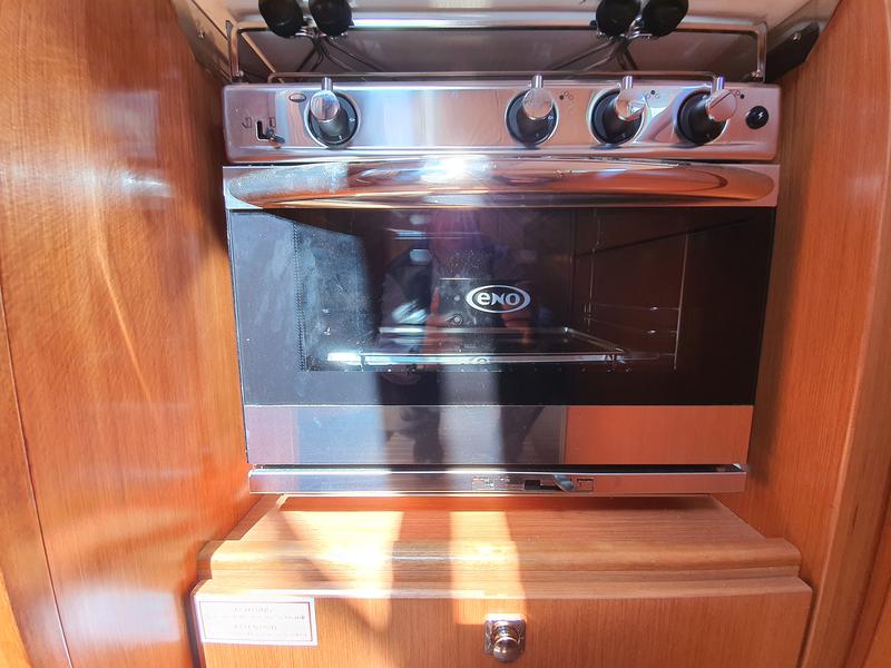 Book yachts online - sailboat - Bavaria C45 - Blue Diamond - rent