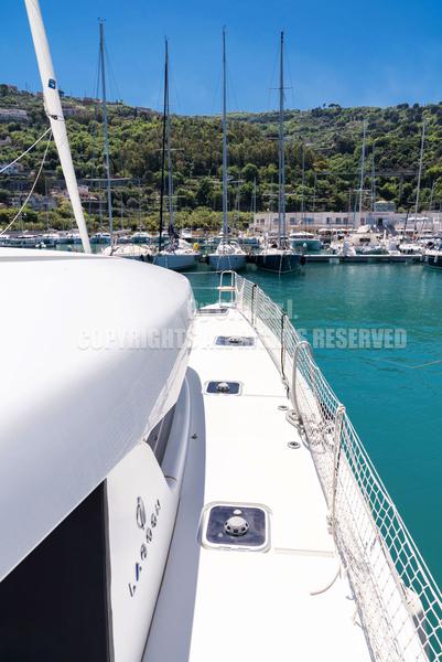 Book yachts online - catamaran - Lagoon 42 - Frangy (New 2021) - rent