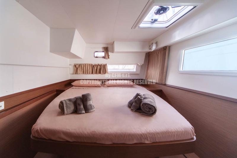 Book yachts online - catamaran - Lagoon 40 (2020) - FELU' - rent
