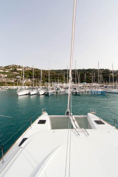 Book yachts online - catamaran - Lagoon 40 (2020) - FELU' - rent