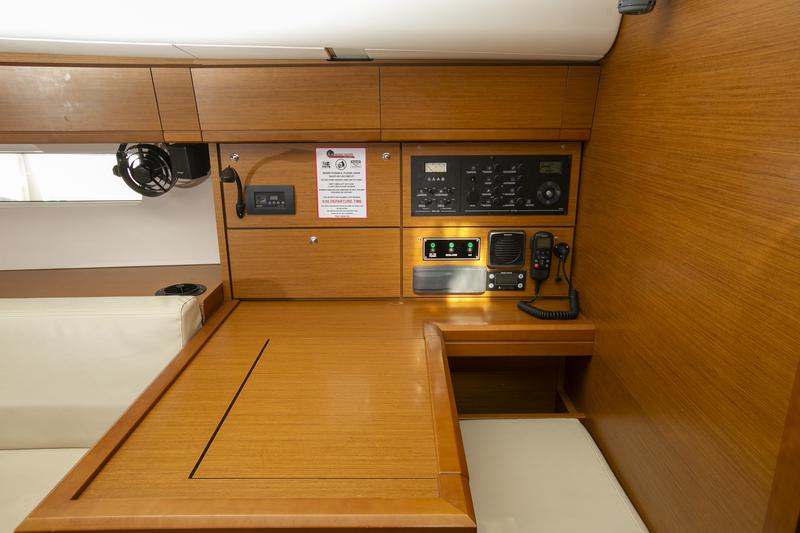 Book yachts online - sailboat - Jeanneau 54 - Jeanneau 54 | with GEN, A/C, inverter, solar panels, bow thruster - rent