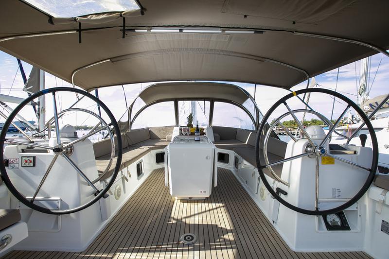 Book yachts online - sailboat - Jeanneau 54 - Jeanneau 54 | with GEN, A/C, inverter, solar panels, bow thruster - rent