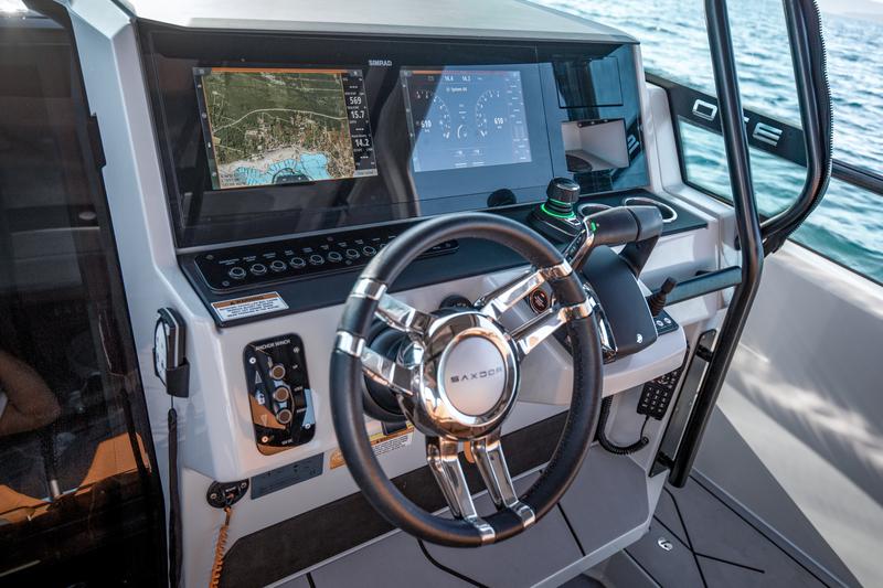 Book yachts online - motorboat - Saxdor 320 GTO - Saxdor 320 GTO (2022) - rent