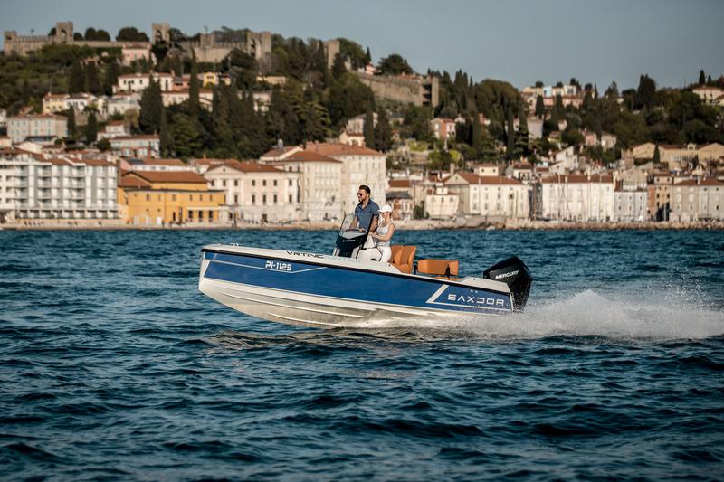 Book yachts online - motorboat - Saxdor 200 Sport (Mercury 175) - Saxdor 200 Sport (Mercury 175) (2021) - rent