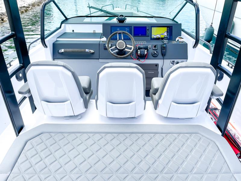 Book yachts online - motorboat - Axopar 37 Sun Top - Malisol - rent