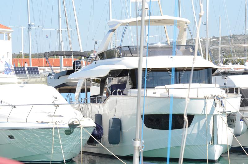 Book yachts online - motorboat - Navetta 58 - JOSEFINE I - rent