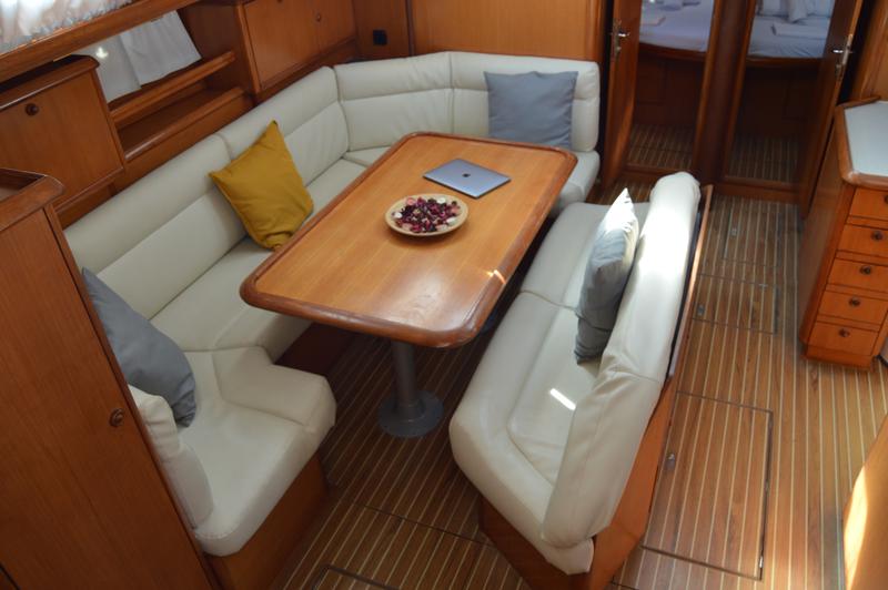 Book yachts online - sailboat - Sun Odyssey 52.2 - Malama - rent