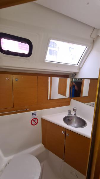 Book yachts online - sailboat - Jeanneau 53 - Christianna 12 - rent